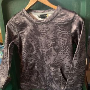 Youth medium Under Armor hoodie